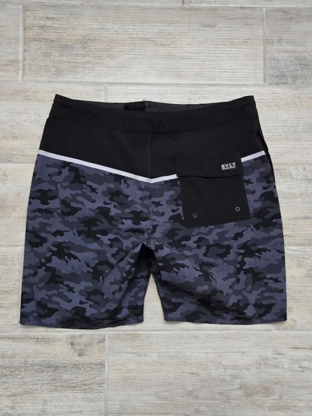 BYLT Basics Coastal Board Shorts Mens Stretch Dark Camo Drawstring Resort Pool L